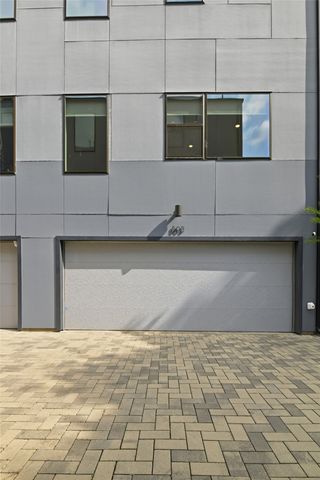 427 W 10th Street 803, Dallas, TX 75208