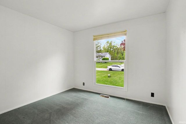 59656 Lee Avenue, Elkhart, IN 46517