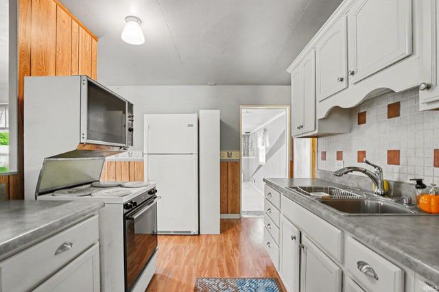 59656 Lee Avenue, Elkhart, IN 46517