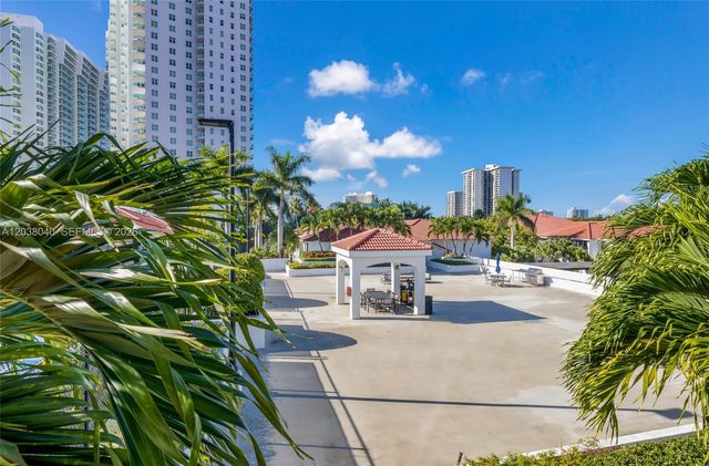 3255 NE 184th St 12112, Aventura, FL 33160