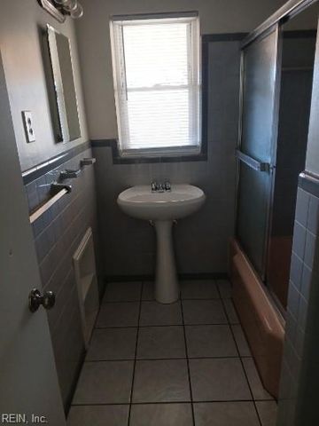 3619 Orange St Apt 3, Norfolk, VA 23513