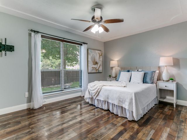 1605 Bedford Oaks Drive, Bedford, TX 76021