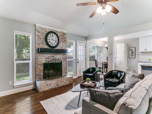 1605 Bedford Oaks Drive, Bedford, TX 76021