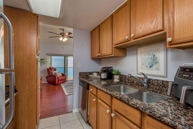 880 MANDALAY AVENUE C809, Clearwater Beach, FL 33767