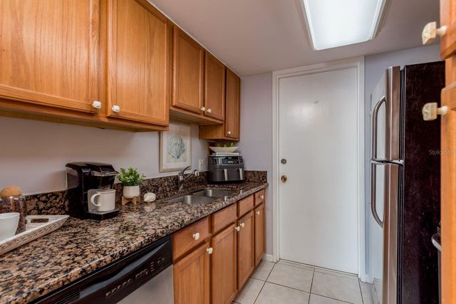 880 MANDALAY AVENUE C809, Clearwater Beach, FL 33767