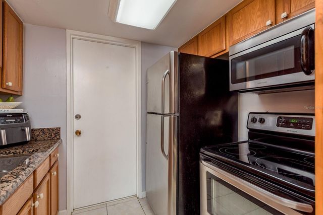 880 MANDALAY AVENUE C809, Clearwater Beach, FL 33767