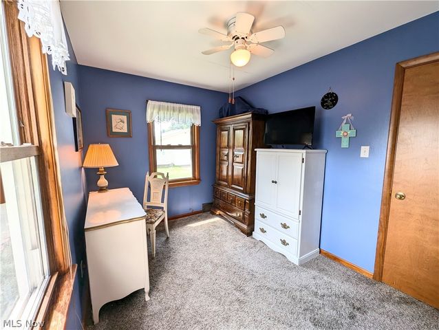 414 E Paige Avenue, Barberton, OH 44203