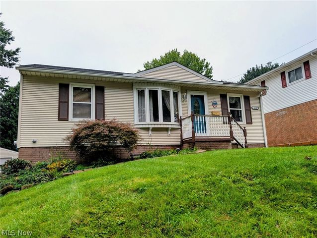 414 E Paige Avenue, Barberton, OH 44203