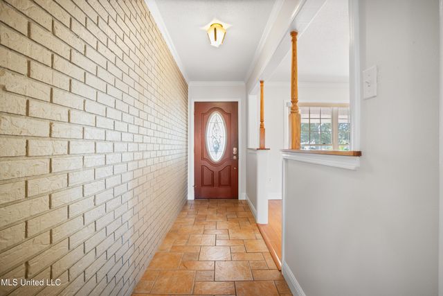 15 Villa Cove Drive, Gulfport, MS 39507