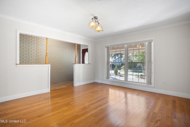 15 Villa Cove Drive, Gulfport, MS 39507