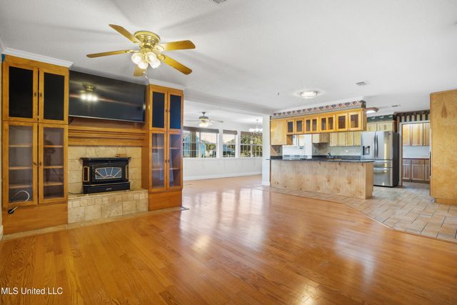 15 Villa Cove Drive, Gulfport, MS 39507