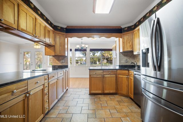 15 Villa Cove Drive, Gulfport, MS 39507