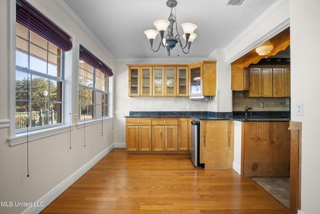 15 Villa Cove Drive, Gulfport, MS 39507