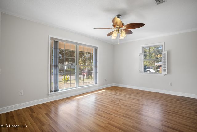 15 Villa Cove Drive, Gulfport, MS 39507