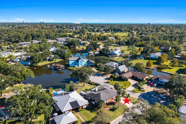 15 Villa Cove Drive, Gulfport, MS 39507