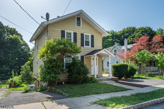 38 Linden Ave, Stanhope Boro, NJ 07874