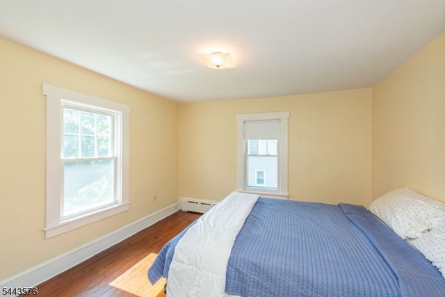 38 Linden Ave, Stanhope Boro, NJ 07874