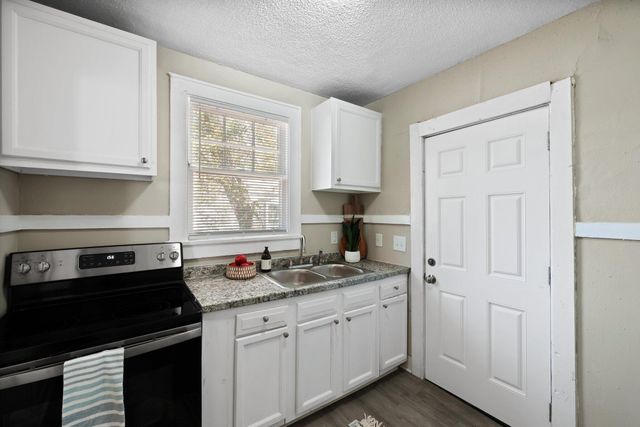 2671 Olympia Avenue, North Charleston, SC 29405