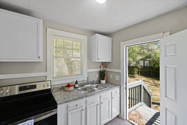 2671 Olympia Avenue, North Charleston, SC 29405