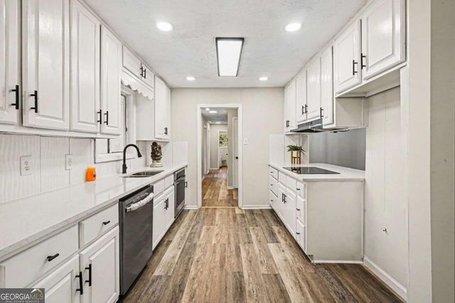 2500 AMALFI Drive, Conyers, GA 30012