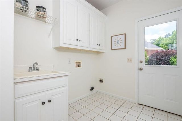 4415 Burgess Hill Lane, Johns Creek, GA 30022