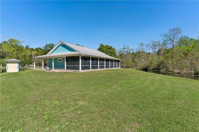 6370 Dover Bluff Road, Waverly, GA 31565