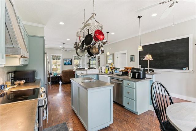 6370 Dover Bluff Road, Waverly, GA 31565