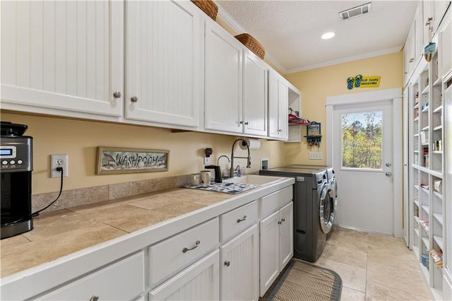 6370 Dover Bluff Road, Waverly, GA 31565