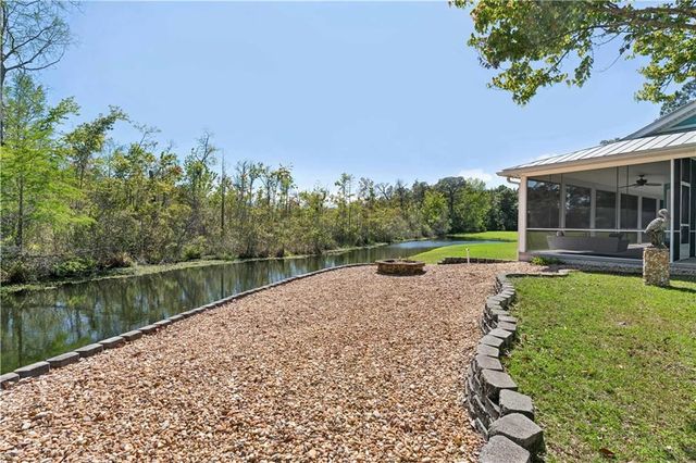 6370 Dover Bluff Road, Waverly, GA 31565