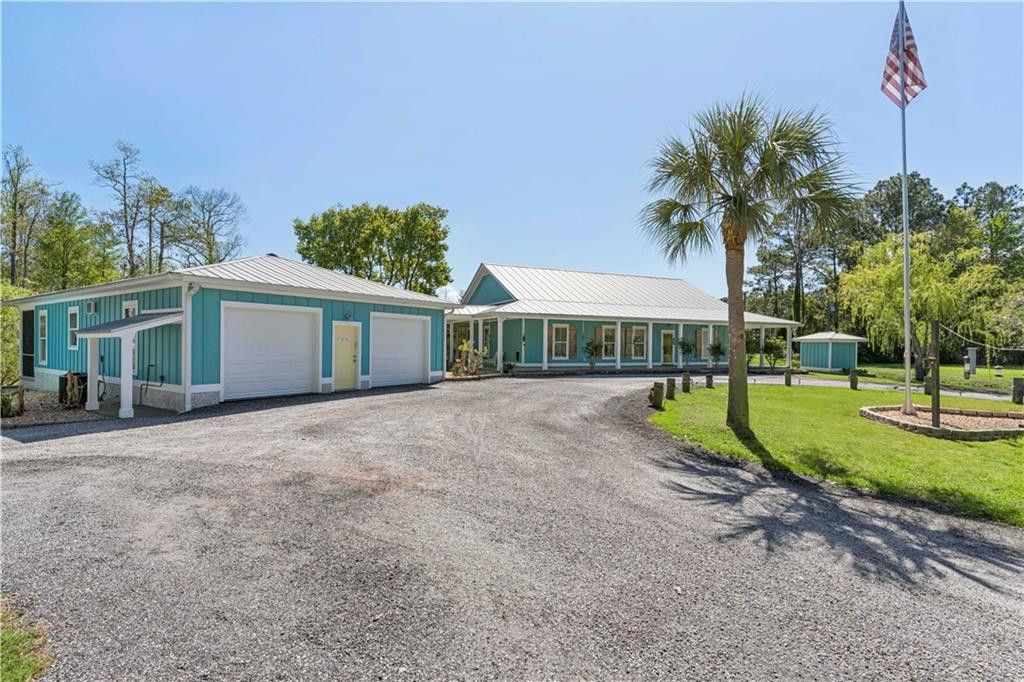 6370 Dover Bluff Road, Waverly, GA 31565