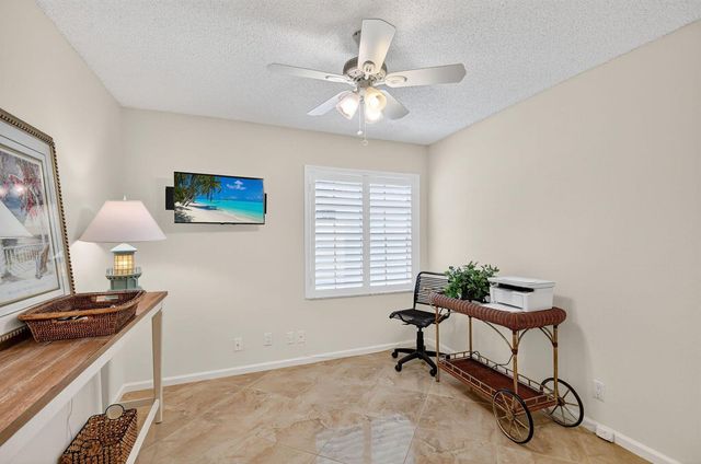 9333 Heathridge Drive, West Palm Beach, FL 33411