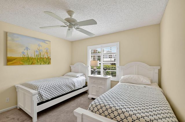 9333 Heathridge Drive, West Palm Beach, FL 33411
