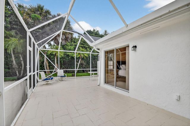 9333 Heathridge Drive, West Palm Beach, FL 33411