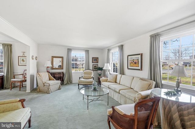 150 PEARL CROFT RD, Cherry Hill, NJ 08034