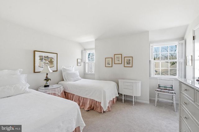 150 PEARL CROFT RD, Cherry Hill, NJ 08034