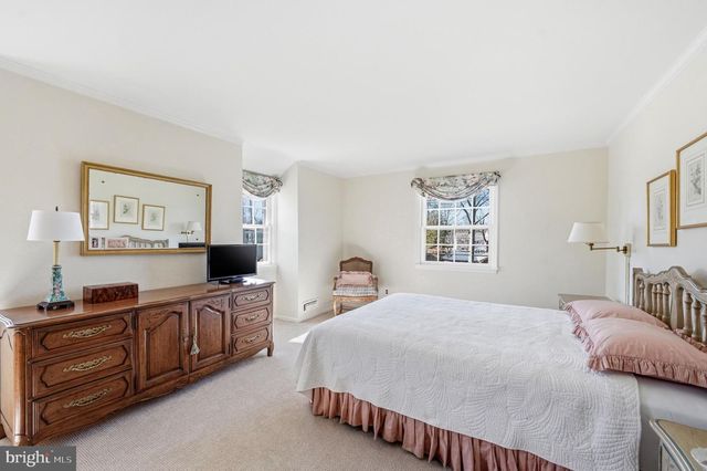 150 PEARL CROFT RD, Cherry Hill, NJ 08034