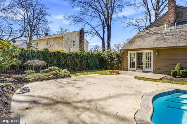 150 PEARL CROFT RD, Cherry Hill, NJ 08034