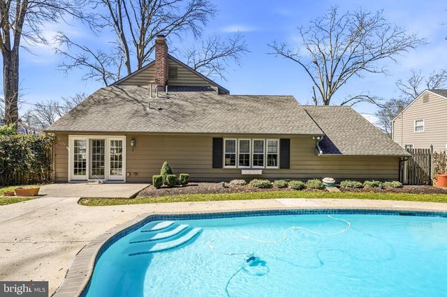 150 PEARL CROFT RD, Cherry Hill, NJ 08034