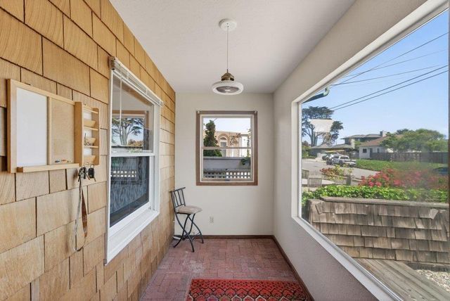 1010 Pelton Avenue, Santa Cruz, CA 95060