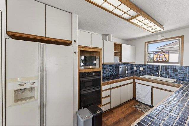 1010 Pelton Avenue, Santa Cruz, CA 95060