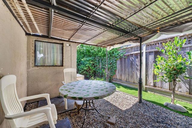 1010 Pelton Avenue, Santa Cruz, CA 95060