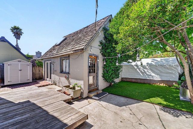 1010 Pelton Avenue, Santa Cruz, CA 95060