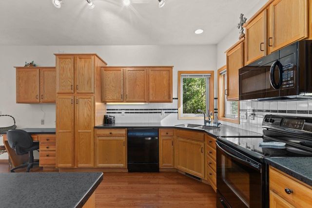2282 WILLOW WAY DRIVE, Oshkosh, WI 54904