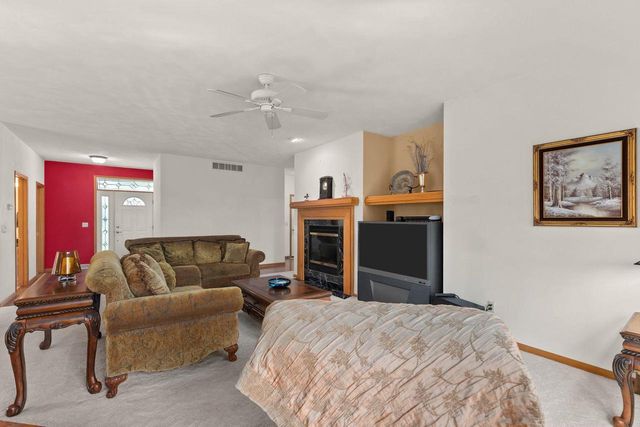 2282 WILLOW WAY DRIVE, Oshkosh, WI 54904