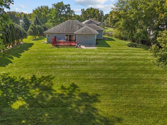 2282 WILLOW WAY DRIVE, Oshkosh, WI 54904