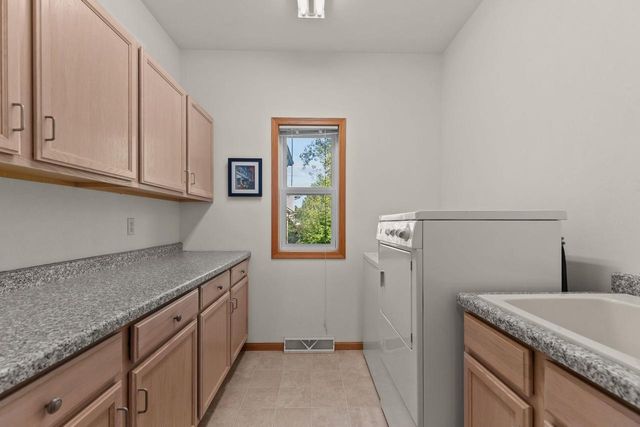 2282 WILLOW WAY DRIVE, Oshkosh, WI 54904