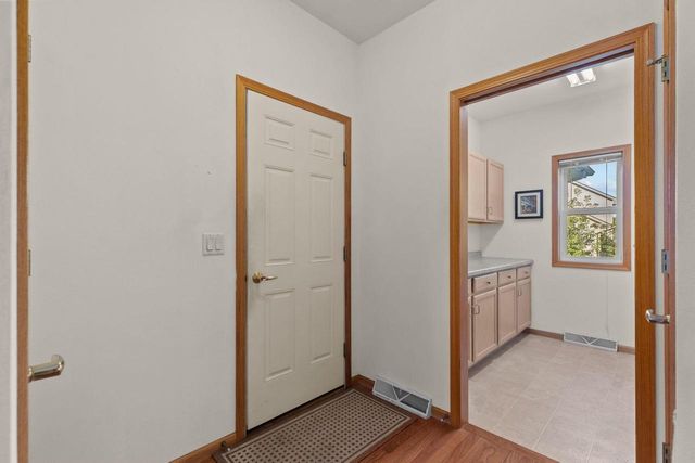 2282 WILLOW WAY DRIVE, Oshkosh, WI 54904