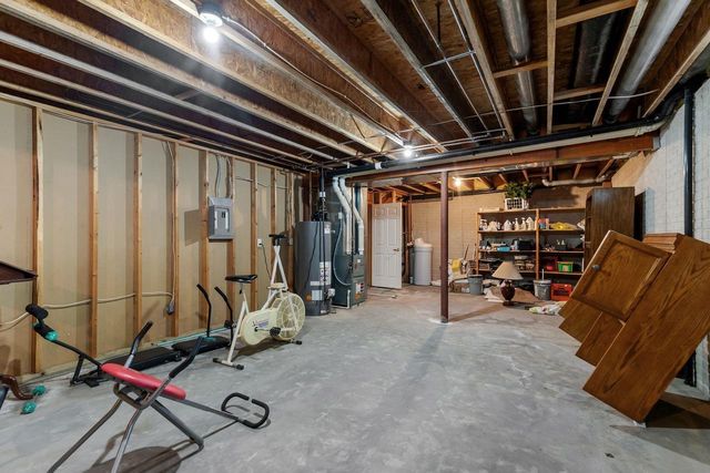 2282 WILLOW WAY DRIVE, Oshkosh, WI 54904