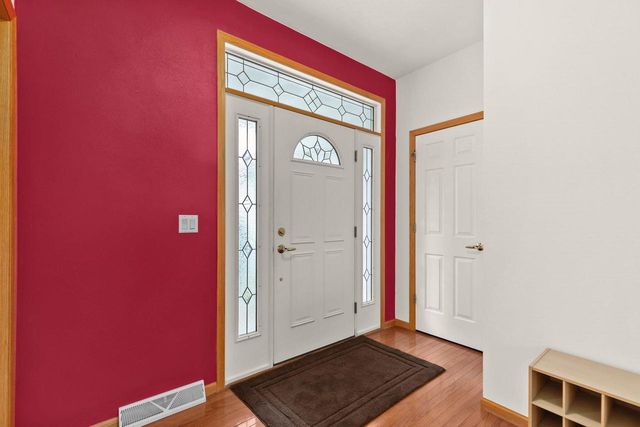 2282 WILLOW WAY DRIVE, Oshkosh, WI 54904