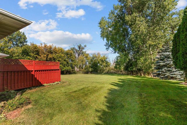 2282 WILLOW WAY DRIVE, Oshkosh, WI 54904